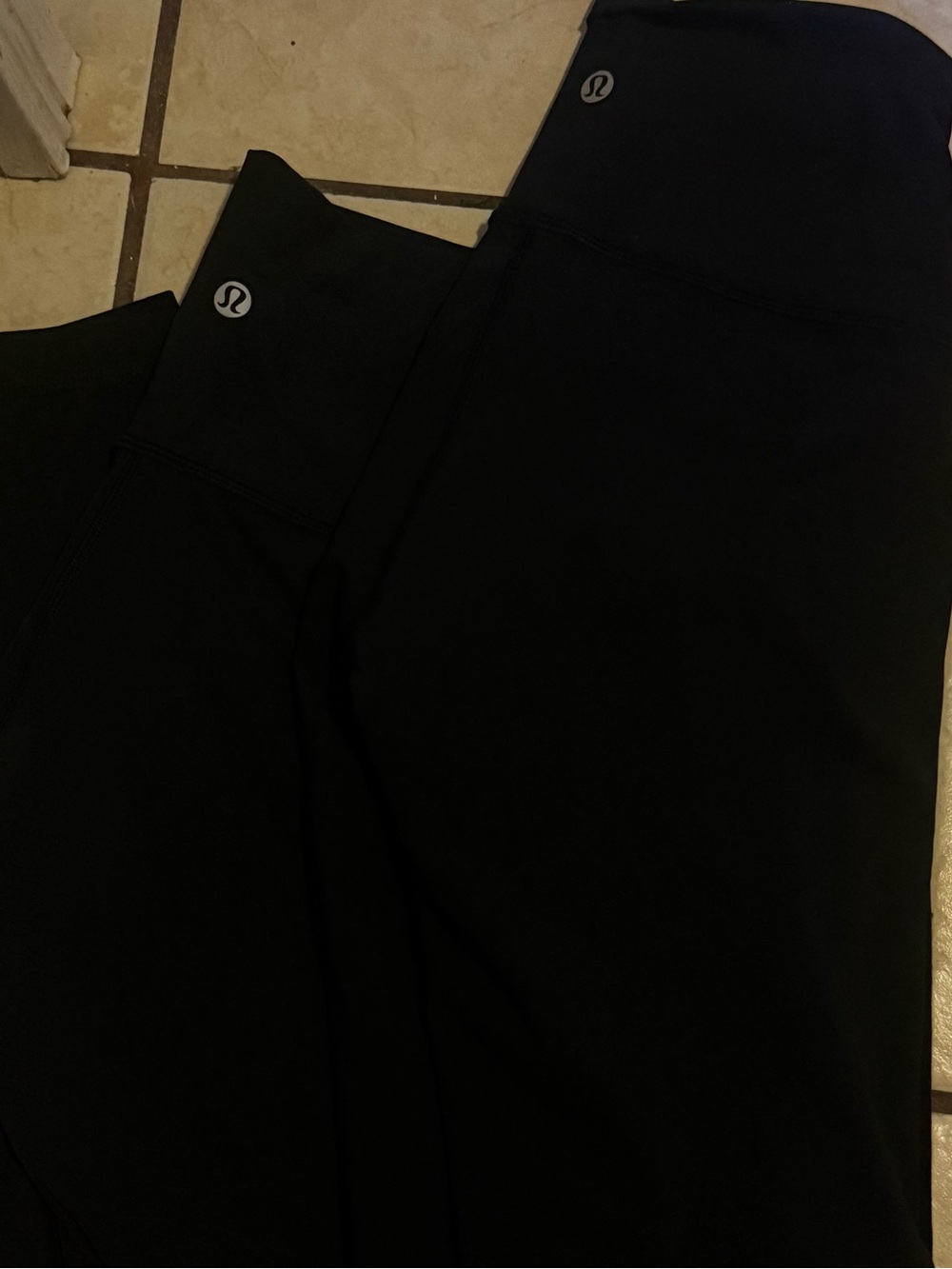Bundle
Of 2 lululemon athletica Black High-Rise Leggings